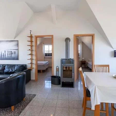 Reethaus Königshörn Haus Am Mit Eingezäuntem Grundstück Hunde Willkommen * Glowe