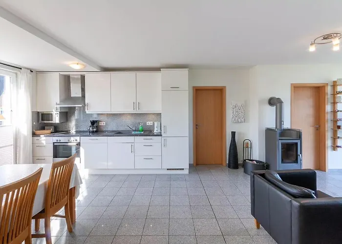 Reethaus Koenigshoern Haus Am Mit Eingezaeuntem Grundstueck Hunde Willkommen *