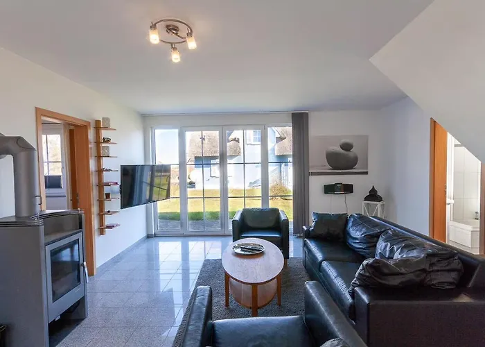 Villa Reethaus Koenigshoern Haus Am Mit Eingezaeuntem Grundstueck Hunde Willkommen *