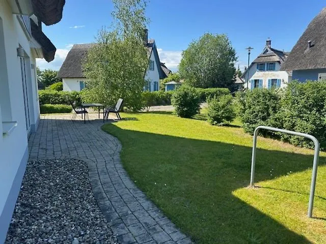 Reethaus Koenigshoern Haus Am Mit Eingezaeuntem Grundstueck Hunde Willkommen Villa Glowe